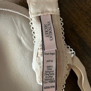 32 DD Victoria Secret bra worn a couple times